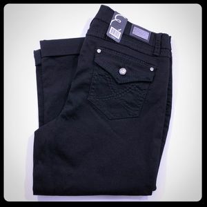 NWT Earl Jeans Denim Capri